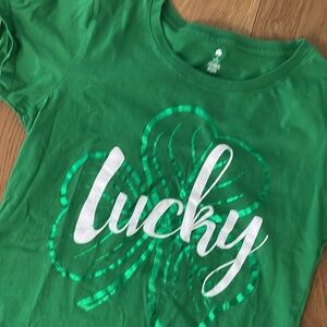 Green ‘Lucky’ Medium St Pattys day t-shirt. No spots! Worn once!